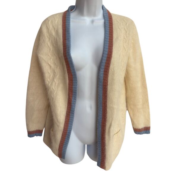 Vintage Lambswool and Angora Open Front Cardi with Flaws size S(?) Please Read! - Picture 4 of 8